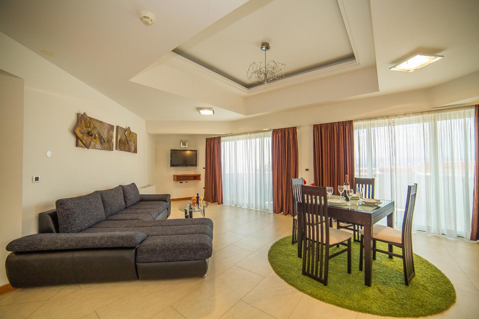 Apartments Milan Макарська Номер фото