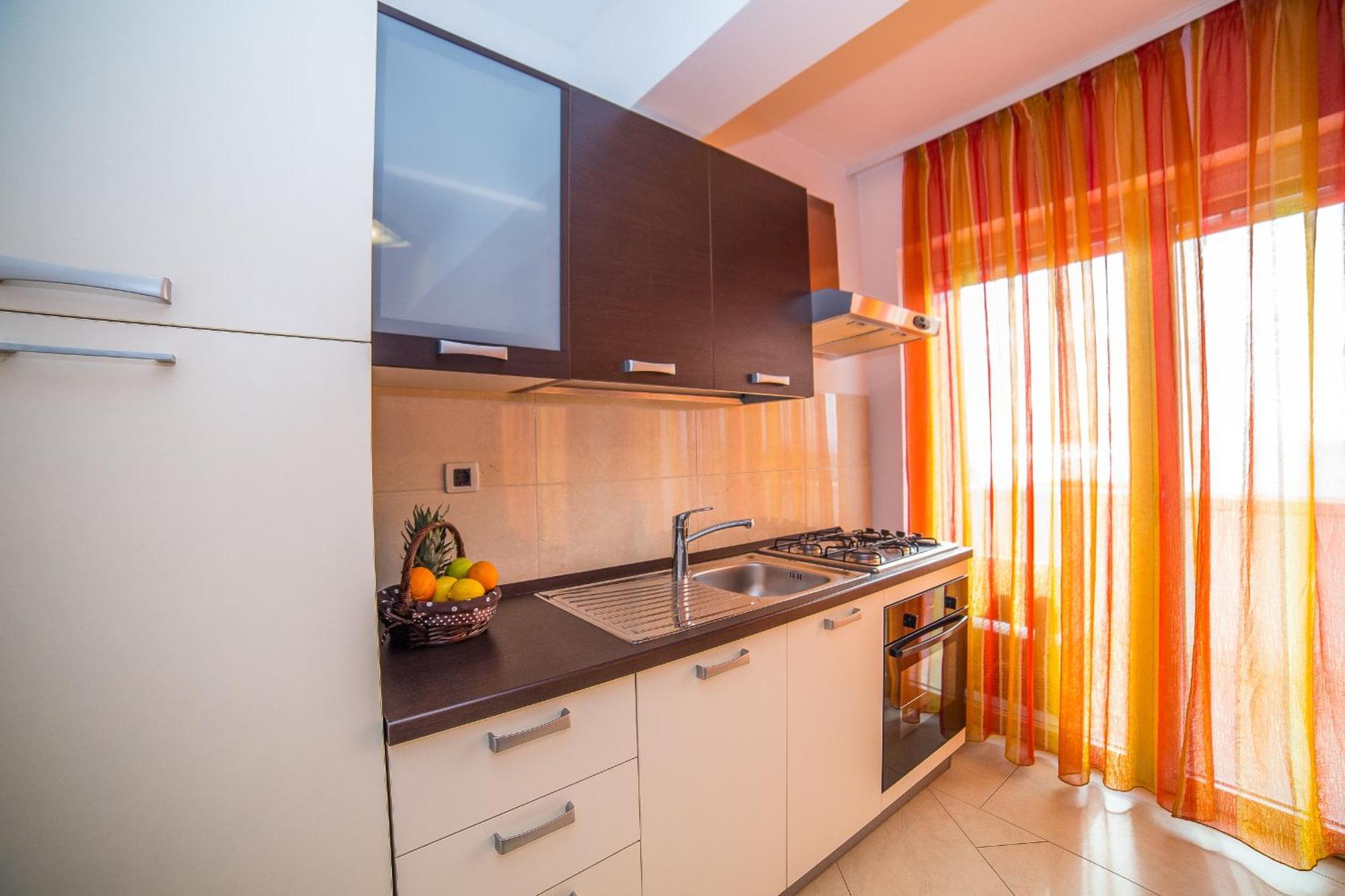 Apartments Milan Макарська Номер фото