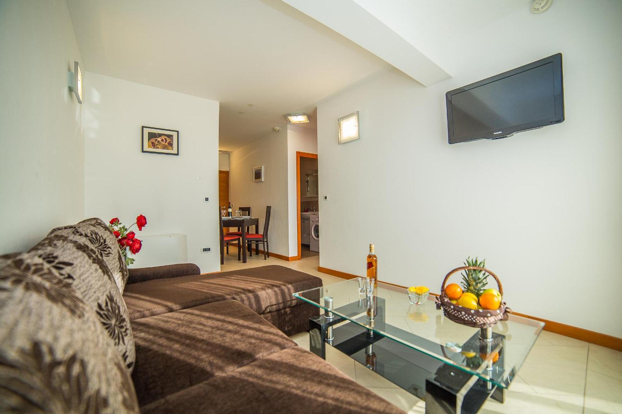 Apartments Milan Макарська Номер фото
